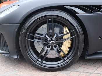 Used Aston Martin DBS 2021 for sale - 79211732: Photo
