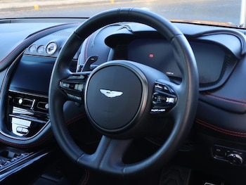 Used Aston Martin DBX 2021 for sale - 77092147: Photo