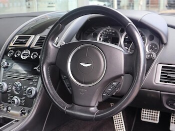 Used Aston Martin DB9 2015 for sale - 78582074: Photo