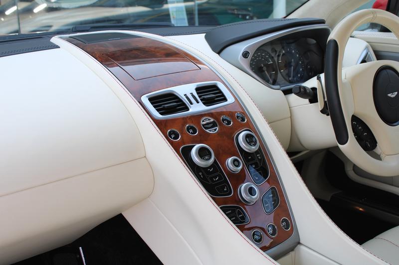 Used Aston Martin Vanquish 2014 for sale - 76797102: Photo 21