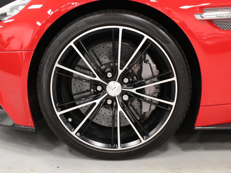 Used Aston Martin Vanquish 2014 for sale - 76797102: Photo 4