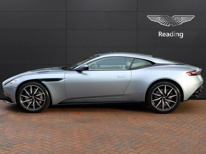 Used Aston Martin DB11 2016 for sale - 76438479: Photo 10