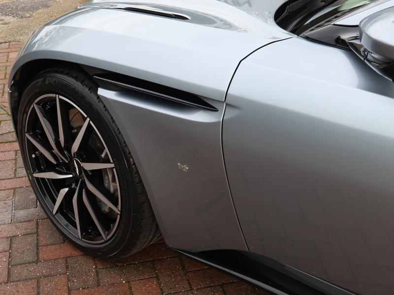 Used Aston Martin DB11 2016 for sale - 76438479: Photo 22