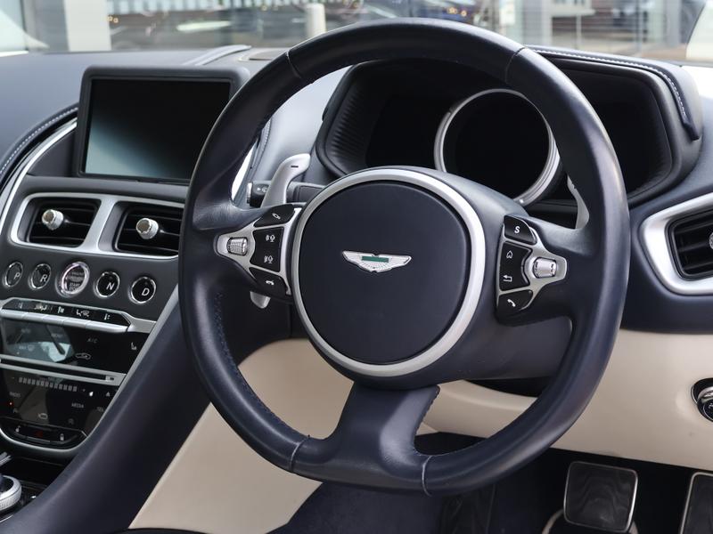 Used Aston Martin DB11 2016 for sale - 76438479: Photo 6