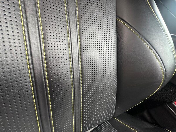 Used Aston Martin Vantage for sale - 75517571: Photo 17