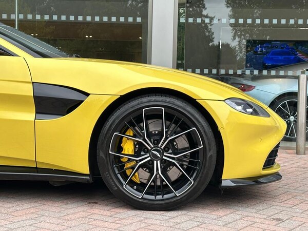 Used Aston Martin Vantage for sale - 75517571: Photo 5