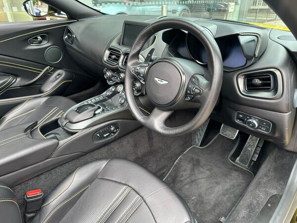 Used Aston Martin Vantage for sale - 75517571: Photo 9