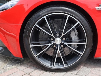Used Aston Martin Vanquish 2014 for sale - 78921358: Photo