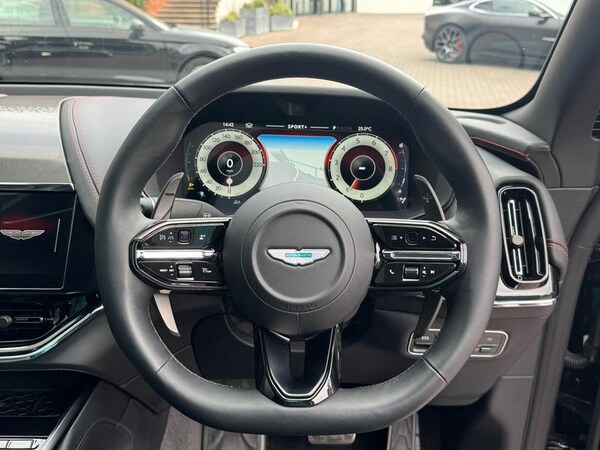 Used Aston Martin DBX 2025 for sale - 75676956: Photo 24