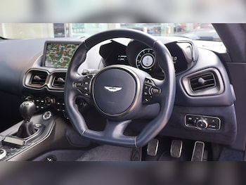 Used Aston Martin Vantage 2019 for sale - 78965120: Photo