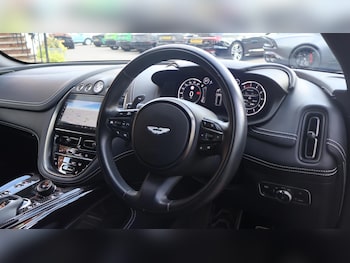 Used Aston Martin DBX 2023 for sale - 78592780: Photo