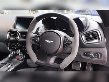 Used Aston Martin Vantage 2023 for sale - 78592789: Photo