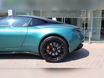 Used Aston Martin DB11 2023 for sale - 79211733: Photo