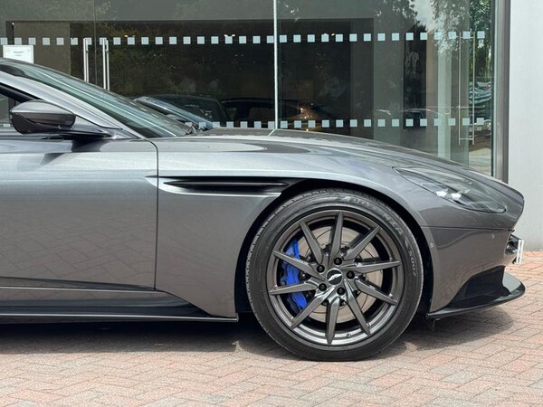 Used Aston Martin DB11 2018 for sale - 75676969: Photo 15