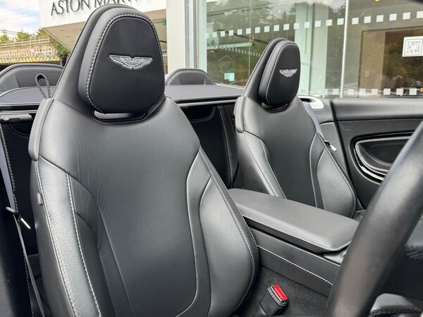 Used Aston Martin DB11 2018 for sale - 75676969: Photo 4