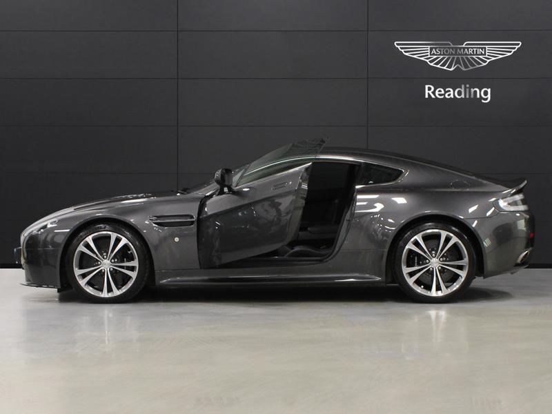 Used Aston Martin Vantage 2010 for sale - 76797034: Photo 24