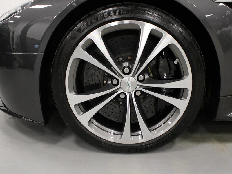 Used Aston Martin Vantage 2010 for sale - 76797034: Photo 4