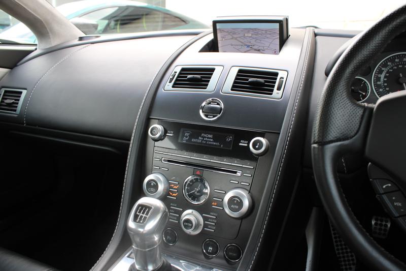 Used Aston Martin Vantage 2010 for sale - 76797034: Photo 8