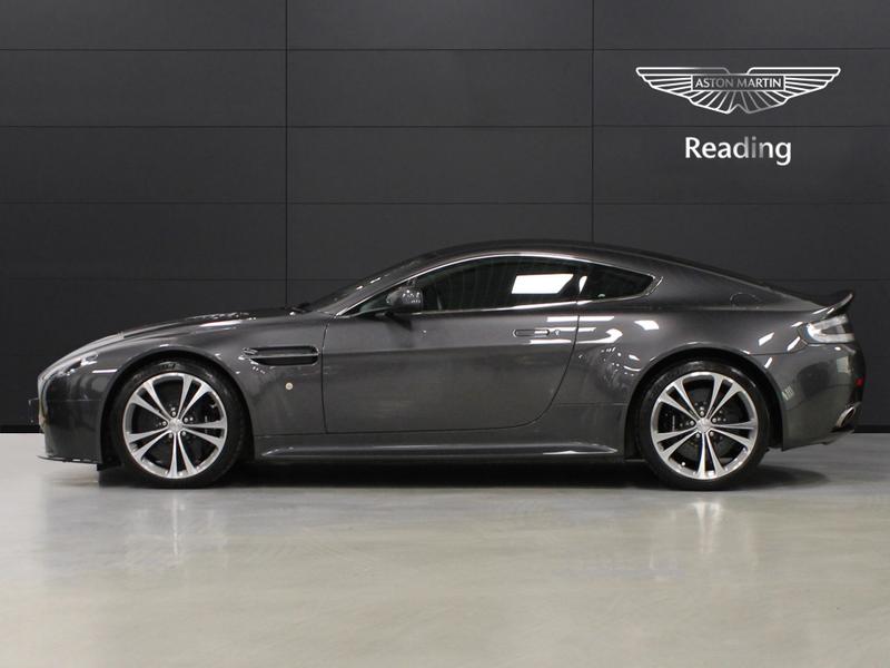 Used Aston Martin Vantage 2010 for sale - 76797034: Photo 9