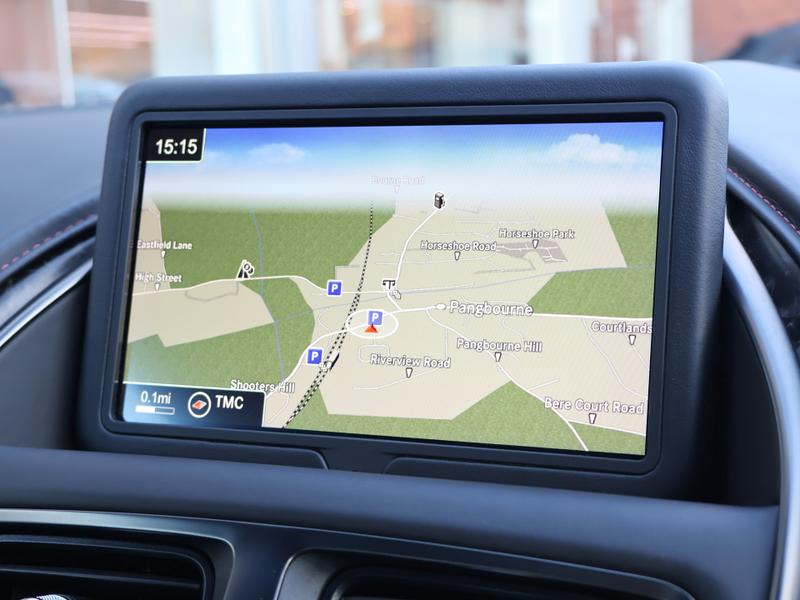 Used Aston Martin DB11 2017 for sale - 76866928: Photo 14