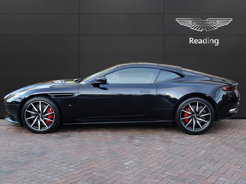 Used Aston Martin DB11 2017 for sale - 76866928: Photo 7