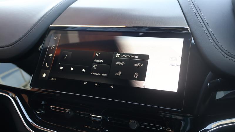 Used Aston Martin DBX 2025 for sale - 78166193: Photo 14