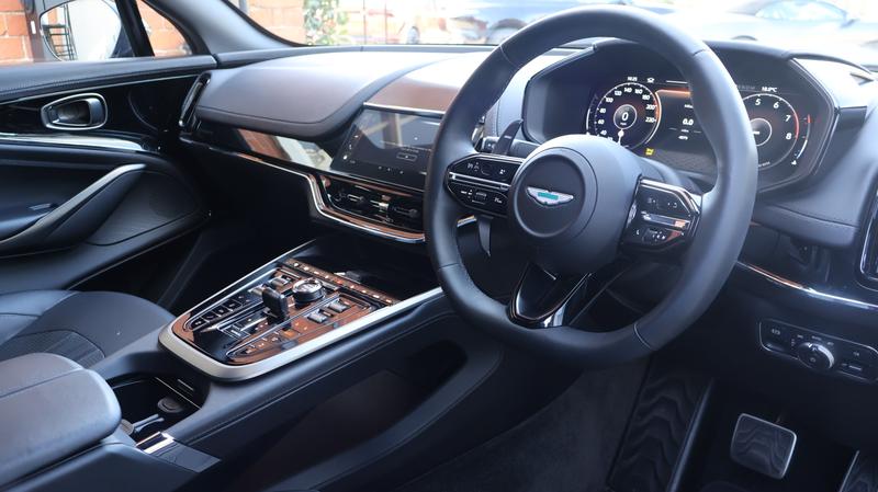 Used Aston Martin DBX 2025 for sale - 78166193: Photo 3