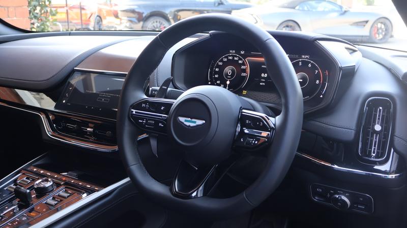 Used Aston Martin DBX 2025 for sale - 78166193: Photo 6