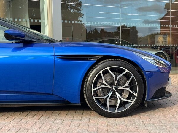 Used Aston Martin DB11 2019 for sale - 76006296: Photo 14