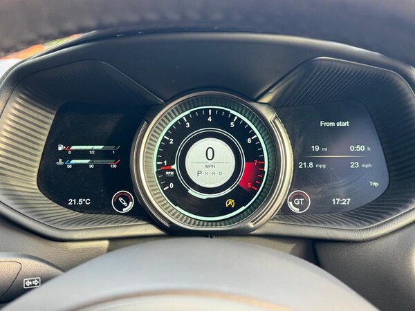 Used Aston Martin DB11 2019 for sale - 76006296: Photo 5