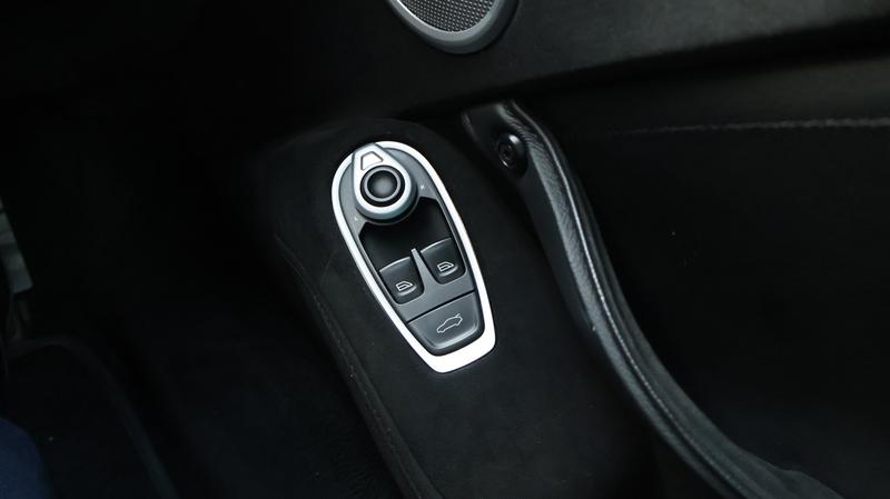 Used Aston Martin Vantage 2021 for sale - 76738830: Photo 19