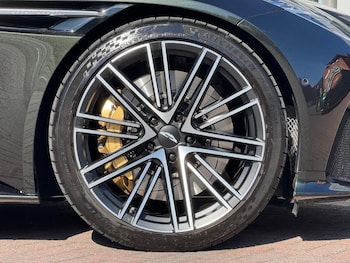 Used Aston Martin V8 2025 for sale - 76117660: Photo 3