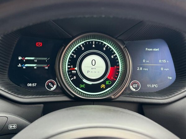 Used Aston Martin DB11 2018 for sale - 76076713: Photo 6