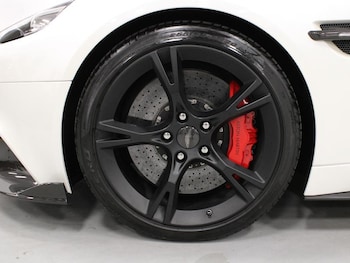 Used Aston Martin Vanquish 2018 for sale - 76797104: Photo