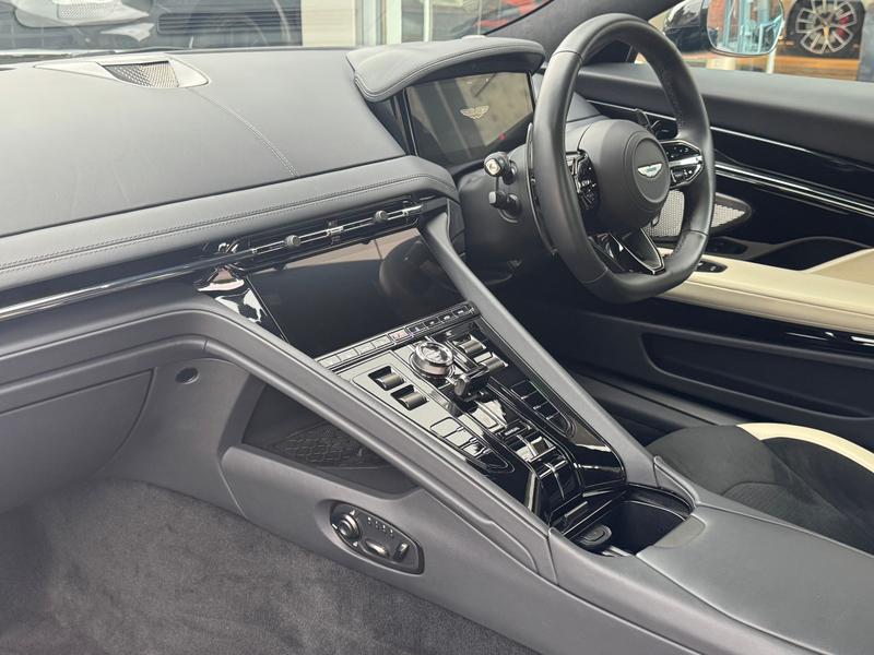Used Aston Martin V8 2024 for sale - 76154176: Photo 22
