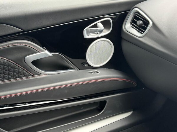 Used Aston Martin DBS 2020 for sale - 75621049: Photo 15