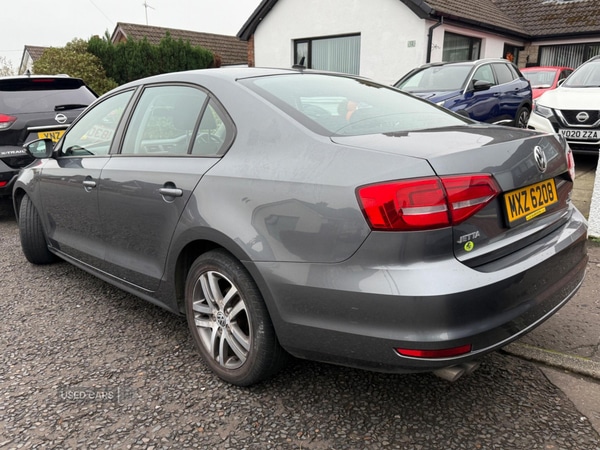Used Volkswagen Jetta 2015 for sale - 76296273: Photo 2