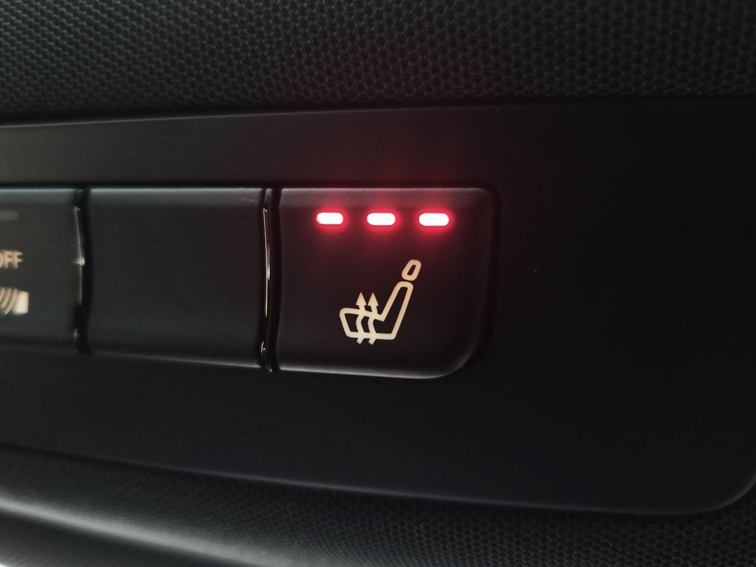 Used Mercedes-Benz AMG GT 2015 for sale - 77046294: Photo 37