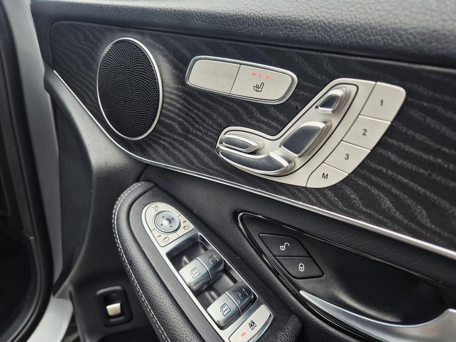 Used Mercedes-Benz GLC 2018 for sale - 77465704: Photo 21