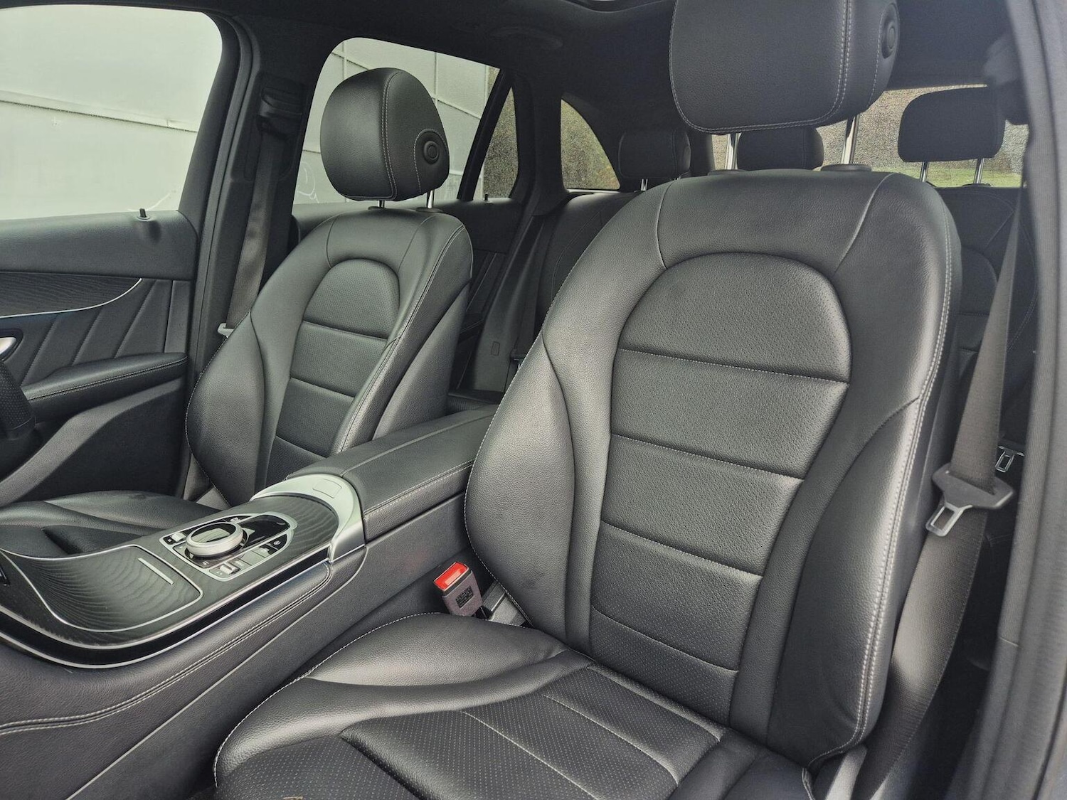 Used Mercedes-Benz GLC 2018 for sale - 77465704: Photo 23