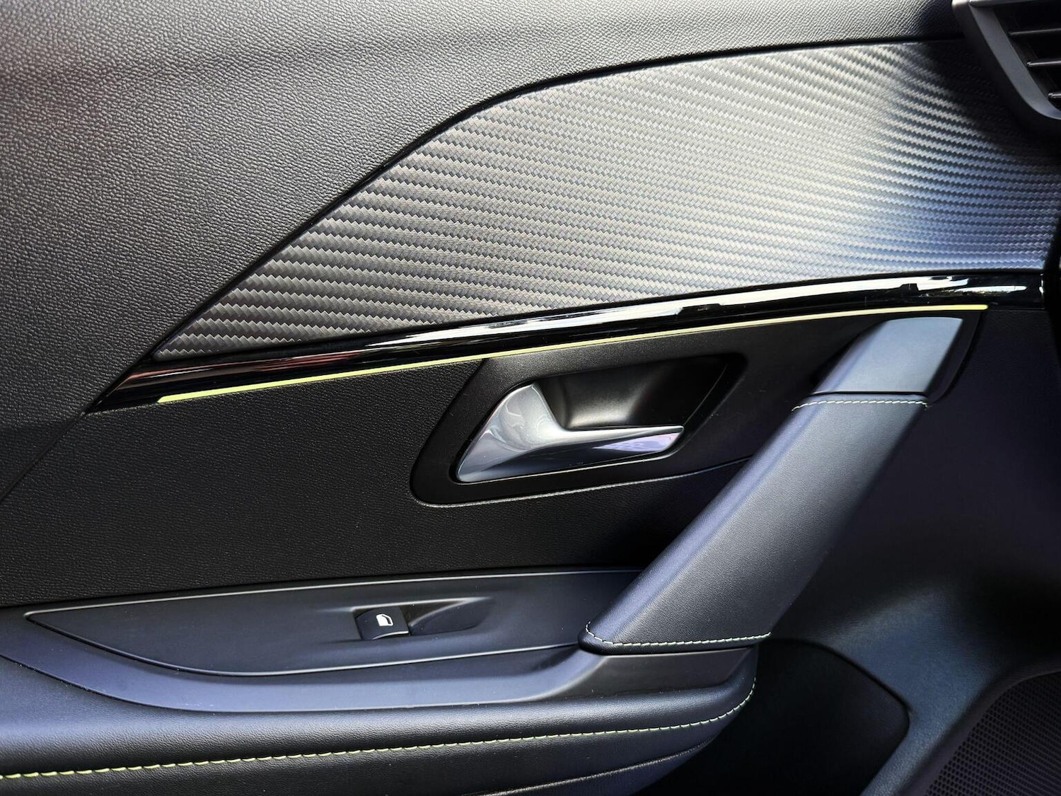 Used Peugeot 208 2021 for sale - 77681690: Photo 17