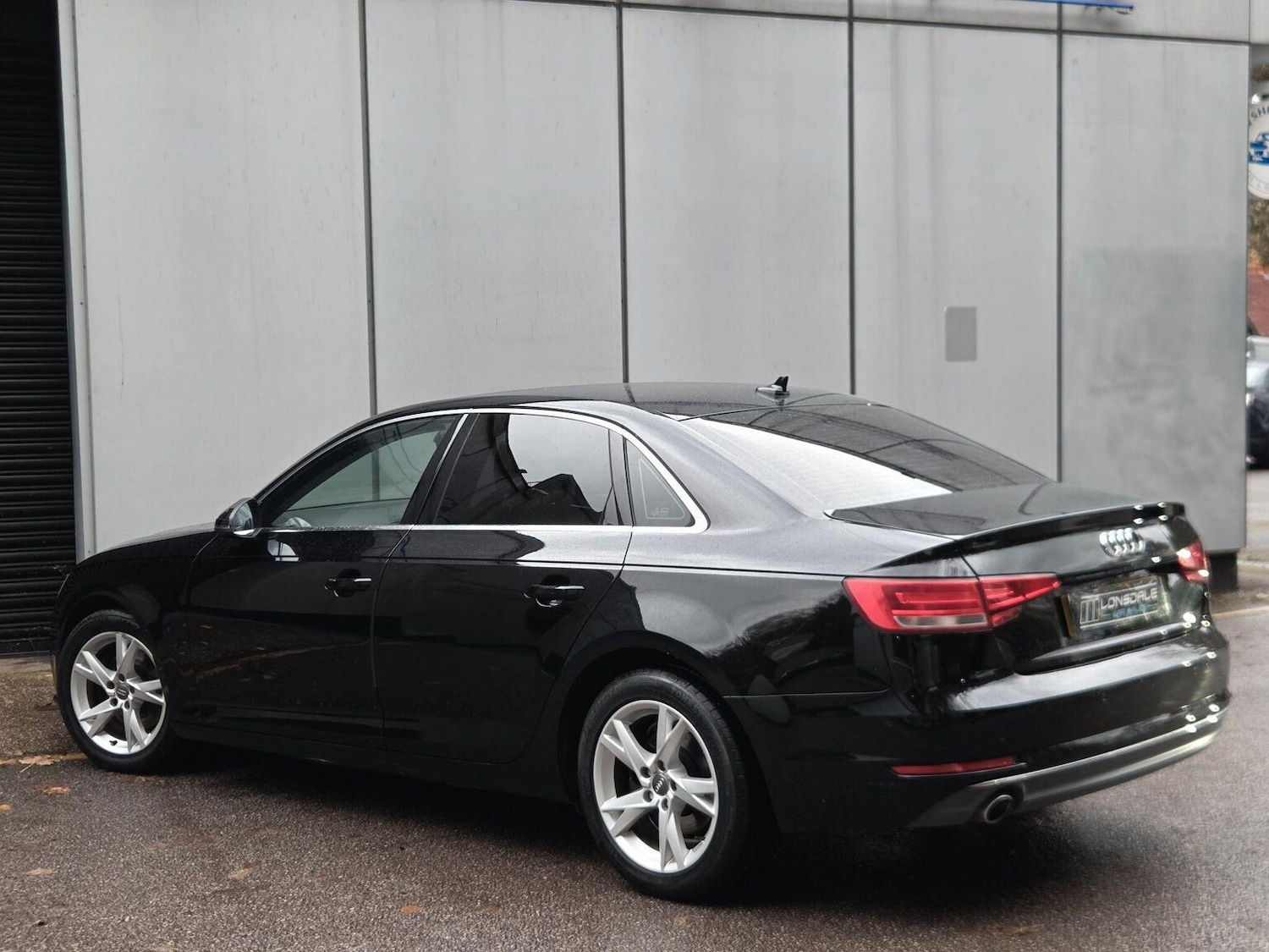 Used Audi A4 2017 for sale - 77046307: Photo 3