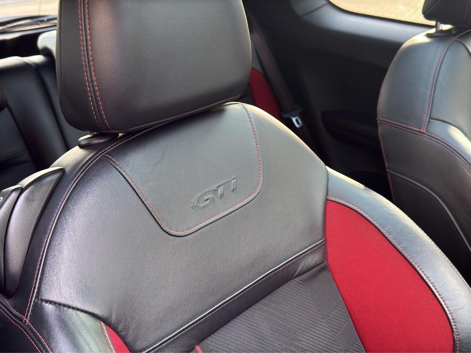 Used Peugeot 208 2014 for sale - 77694359: Photo 28