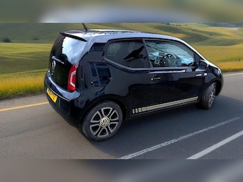 Used Volkswagen up! 2016 for sale - 77622461: Photo