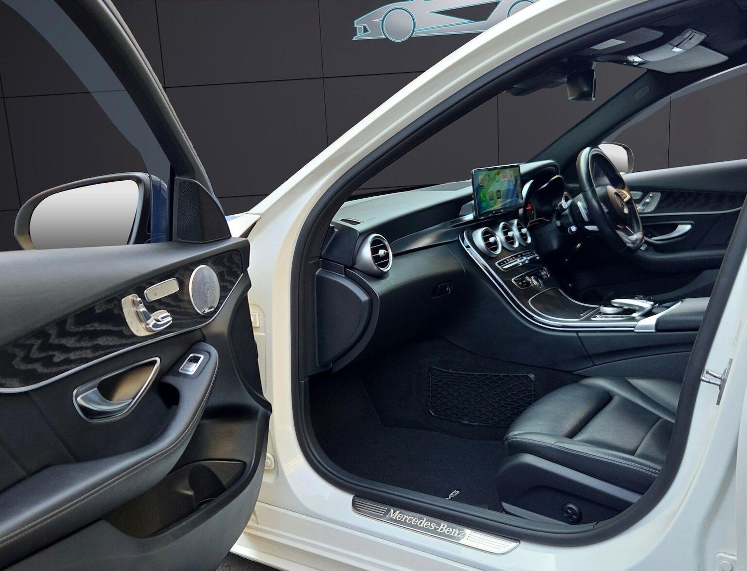 Used Mercedes-Benz C Class 2018 for sale - 77836919: Photo 35