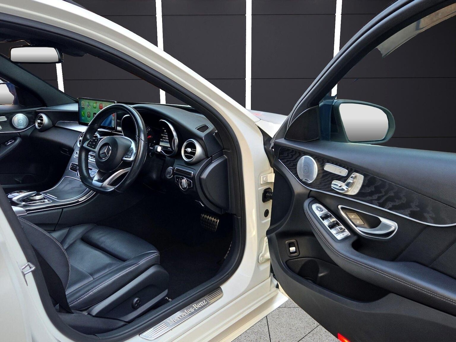 Used Mercedes-Benz C Class 2018 for sale - 77836919: Photo 36