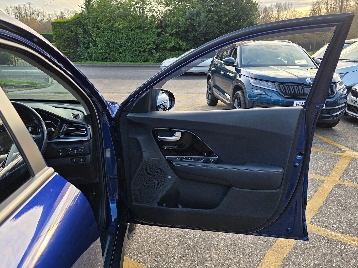 Used Kia Niro 2021 for sale - 77688832: Photo 42