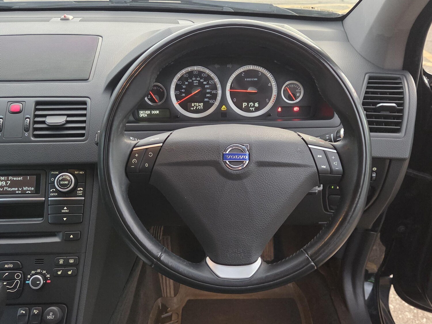 Used Volvo XC90 for sale - 77688833: Photo 46