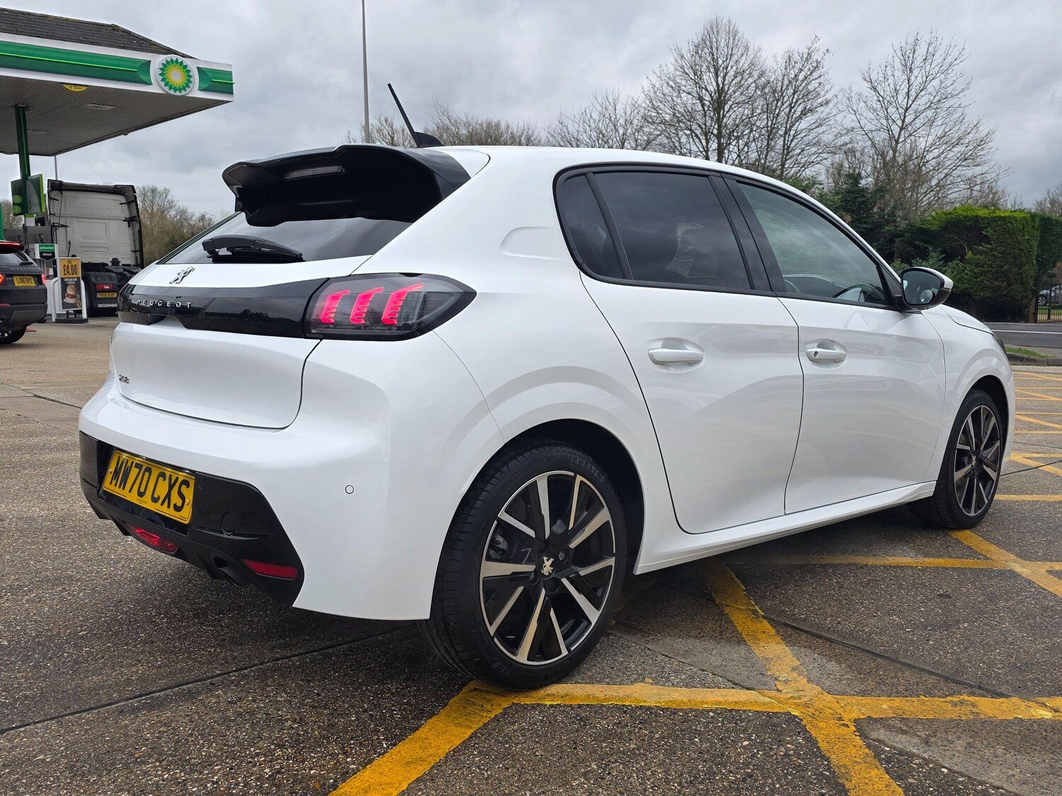 Used Peugeot 208 for sale - 77688792: Photo 14