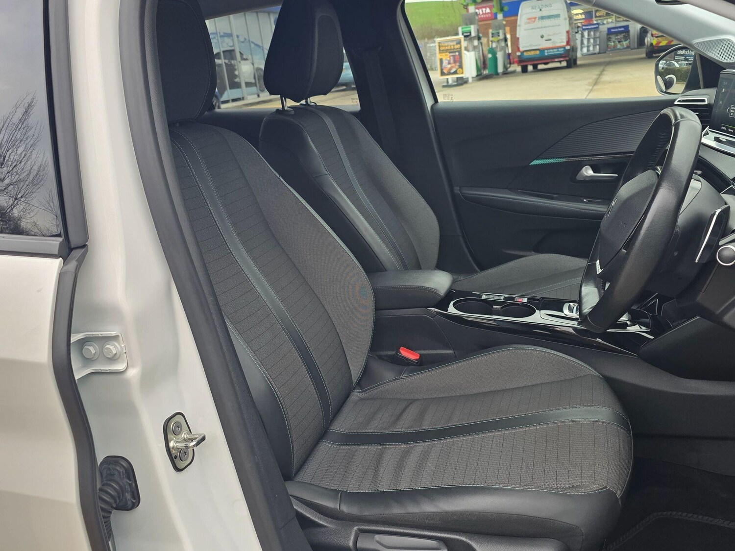 Used Peugeot 208 for sale - 77688792: Photo 19